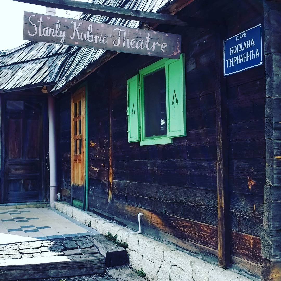 21371946_823290654499630_1063955758195933184_n