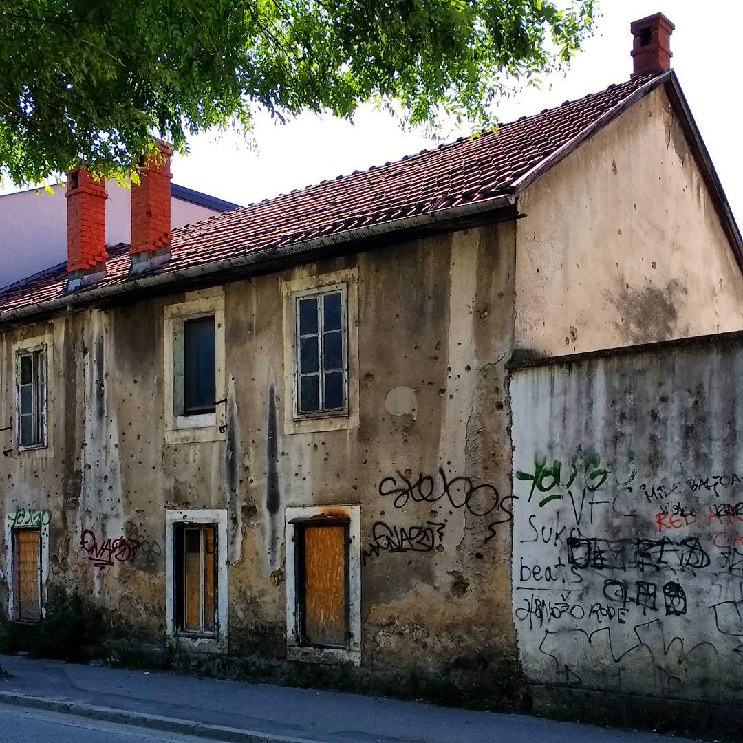 21910072_2114720135417683_6114904149457895424_n